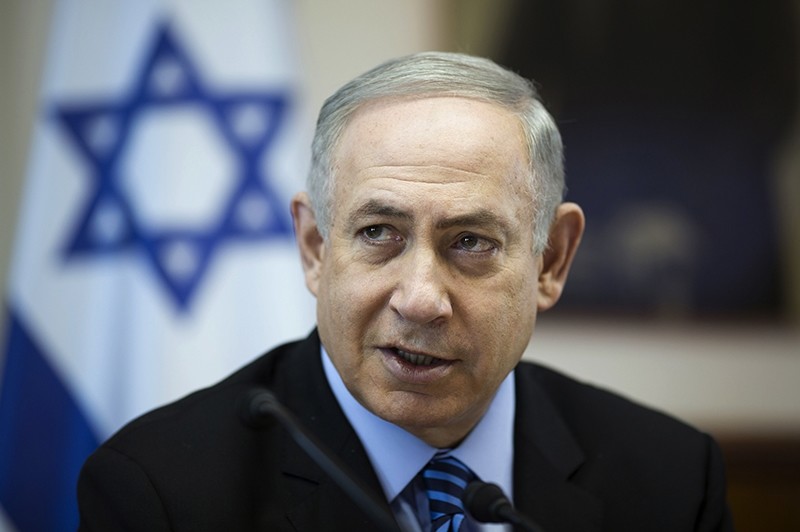 Israeli Prime Minister Benjamin Netanyahu chairs the weekly cabinet meeting, at his office, in Jerusalem, Sunday, Nov. 6, 2016. (AP Photo)