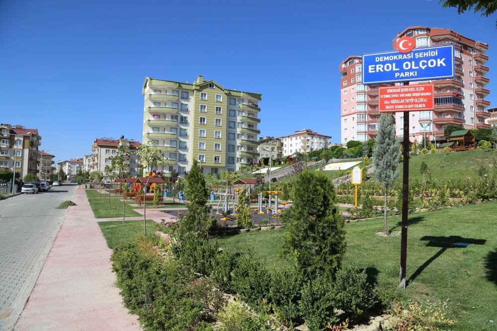 In tne central Nevu015fehir province, a park has been named after Professor Erol Olu00e7ok, a prominent figure in the advertising industry who lost his life during the failed coup attempt.