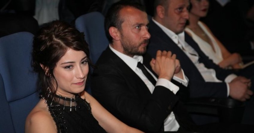 Ali Atay'dan Hazal Kaya'ya romantik sürpriz