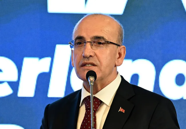 bakan-simsekten-para-politikasi-ve-enflasyon-mesaji-1704365683627.jpg