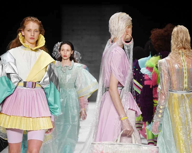 Istanbul Moda Haftasi 2020 Iptal Edildi Harpersbazaar