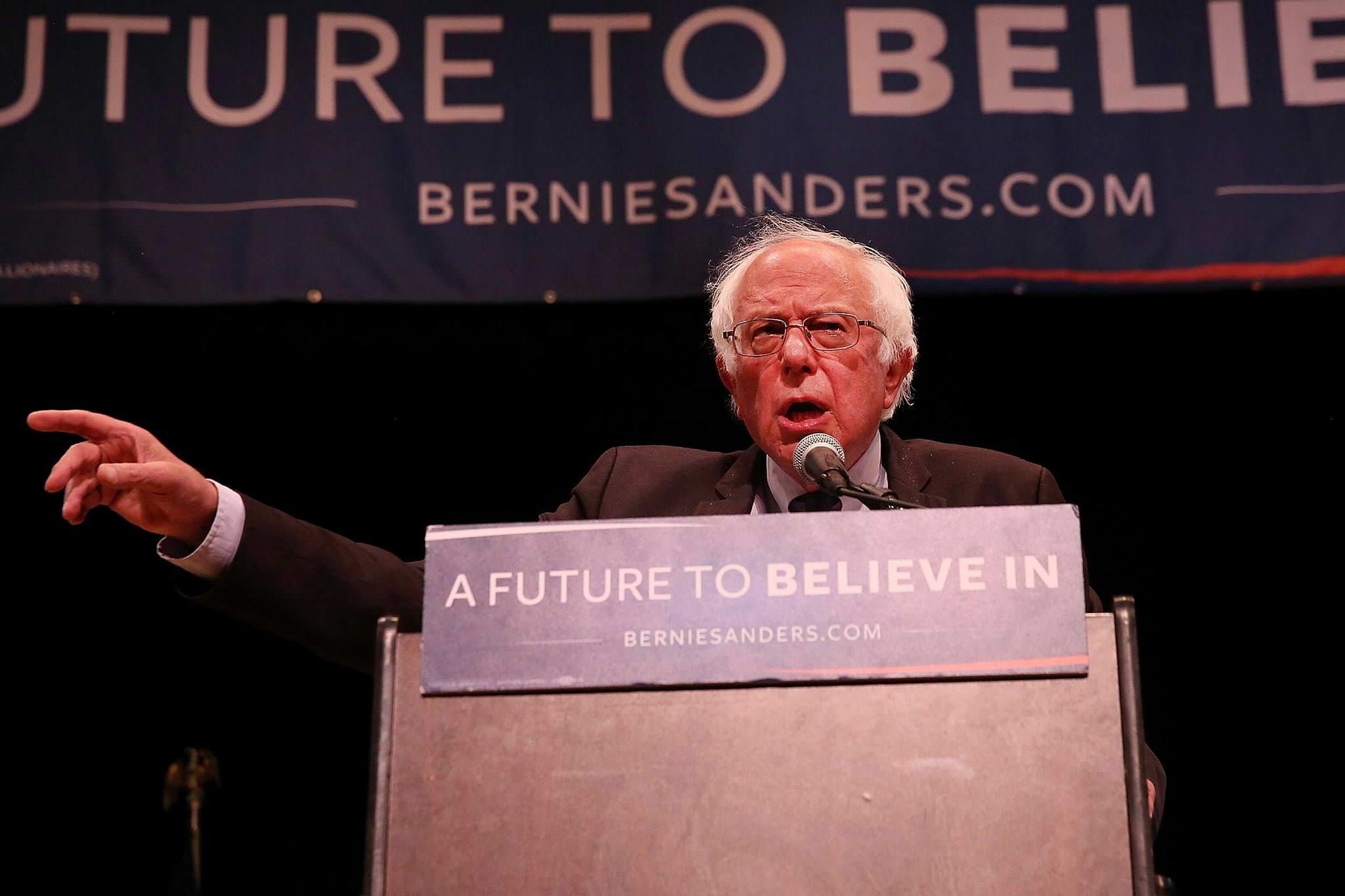 U.S. Sen. Bernie Sanders (D-VT) speaks to supporters in Manhattan at an event where he went over his core political beliefs on June 23, 2016 in New York City.  (AFP Photo)