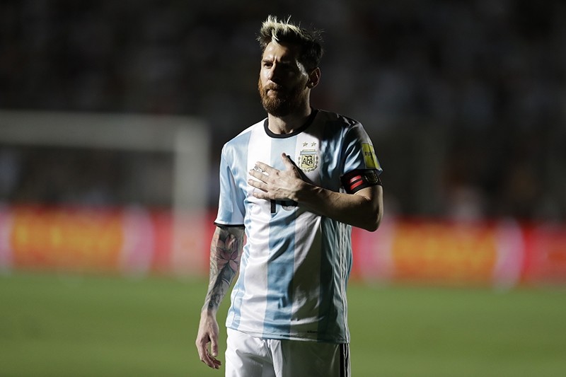 Argentina's Lionel Messi gestures during their 2018 FIFA World Cup qualifier football match against Colombia in San Juan, Argentina, on November 15, 2016. (AFP Photo)