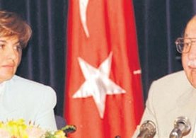 AK Parti yeni Cumhurbaşkanlığı Sistemi'ni eski krizlerle anlattı