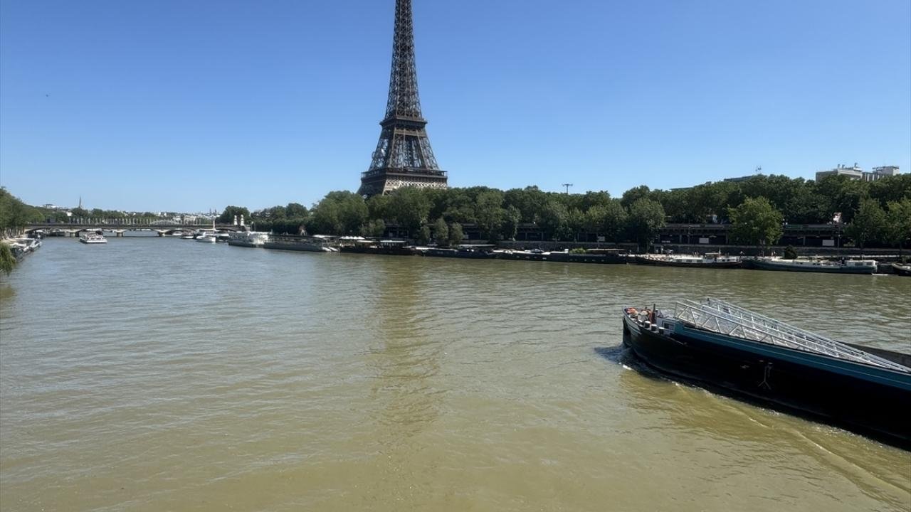 Pollution in the Seine as the Olympics continue