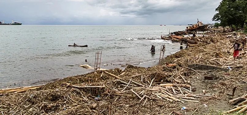 Engine Fight More than 70 passengers stranded off Solomon Islands after engine shutdown