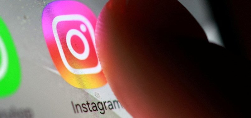 INSTAGRAM AND FACEBOOK GO DOWN