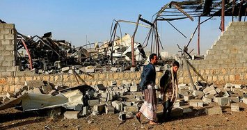 Explosion kills 5 mine clearance experts in Yemen