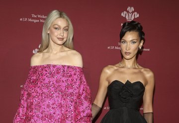 Bella ve Gigi Hadid 2022 Princes Trust Galada Parladı