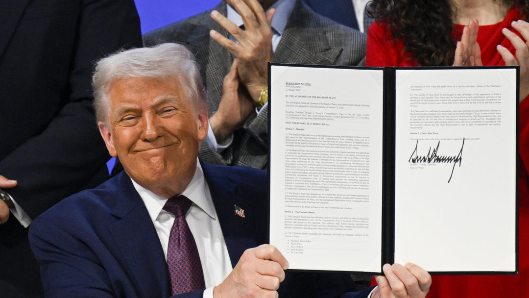 TRUMP: GAZZE’DEKİ SAVAŞI DURDURUYORUZ