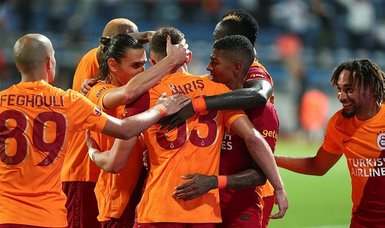 Galatasaray advance to UEFA Europa League group stage after defeating Randers 2-1