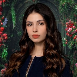 Zeynep Atılgan – Kimdir