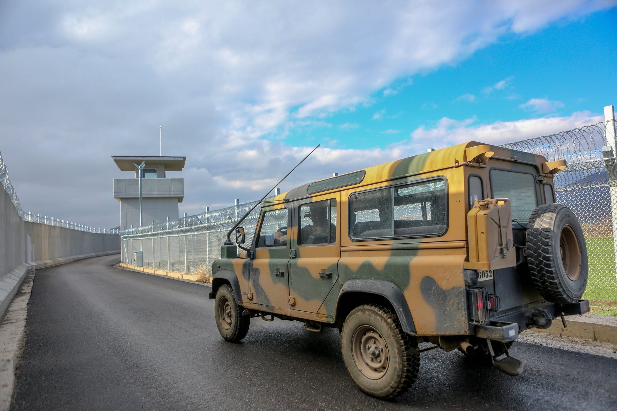 Suriye sınırına ’Türk Seddi’