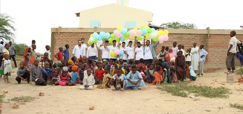 TURKISH STUDENTS CONCLUDE VOLUNTARY WORK IN CHAD