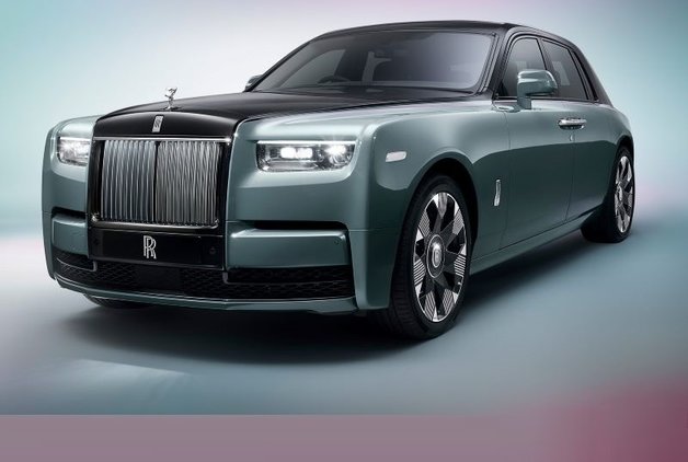 ROLLS-ROYCE PHANTOM’A İNCE BİR DOKUNUŞ YAPILDI