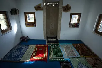 Bosna Hersek’in En Küçük Camisi