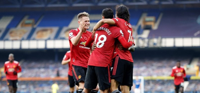 FERNANDES AT THE DOUBLE AS MAN UTD BEAT EVERTON