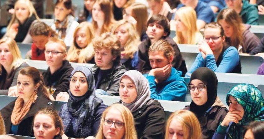 Gençler ‘beraber büyüyelim’ diyor