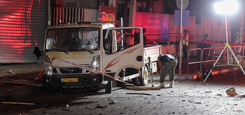 EXPLOSION KILLS 1 IN TEL AVIV