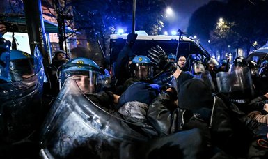 Clashes break out in Italy as far-right, left-wing groups hold rallies