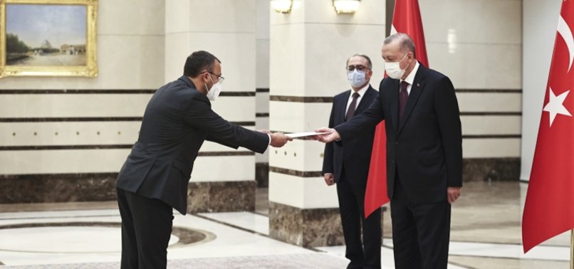 TURKISH PRESIDENT RECEIVES CREDENTIALS OF 4 NEW ENVOYS