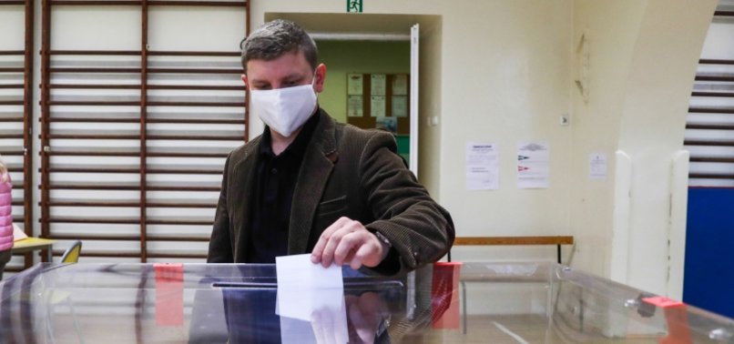 POLAND VOTES IN 2ND ROUND OF PRESIDENTIAL ELECTIONS