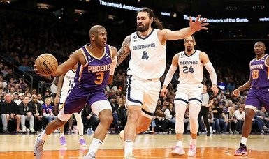 Suns hang on to defeat Grizzles for third straight win