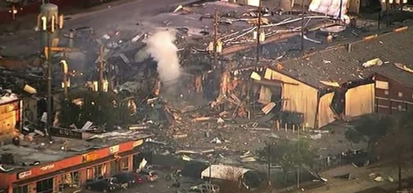 2 KILLED IN HOUSTON WAREHOUSE EXPLOSION