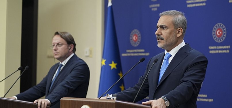 EU, TÜRKIYE DISCUSS COOPERATION ON IRREGULAR MIGRATION: TURKISH FOREIGN MINISTER