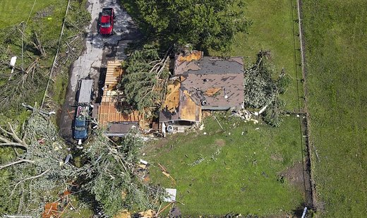 Tornadoes sweep central US, kill at least 18