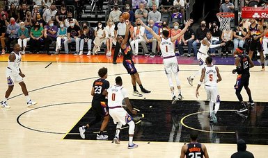Chris Paul has another big night, Suns rout Nuggets 123-98