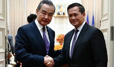 Top Chinese diplomat meets Cambodia's premier-designate