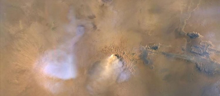 Mars’taki kum fırtınaları gezegeni ’toz kuleleriyle’ kaplıyor