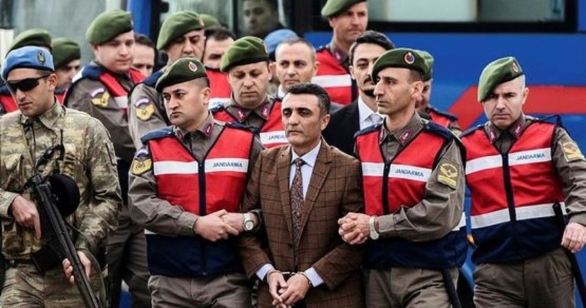 Hepiniz vatan hainisiniz