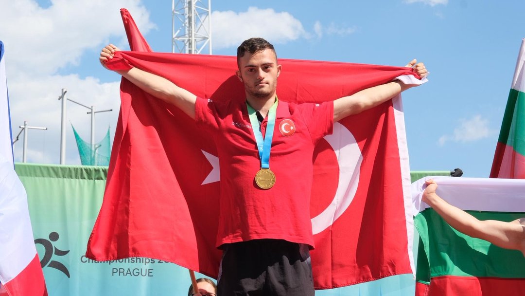 MAHMUT DUHAN KUTSAL 4 MADALYA İLE DÖNDÜ
