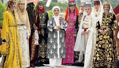 Emine Erdoğan, New Yorkta geleneksel Türk çeyiz geleneğini dünyaya tanıttı.