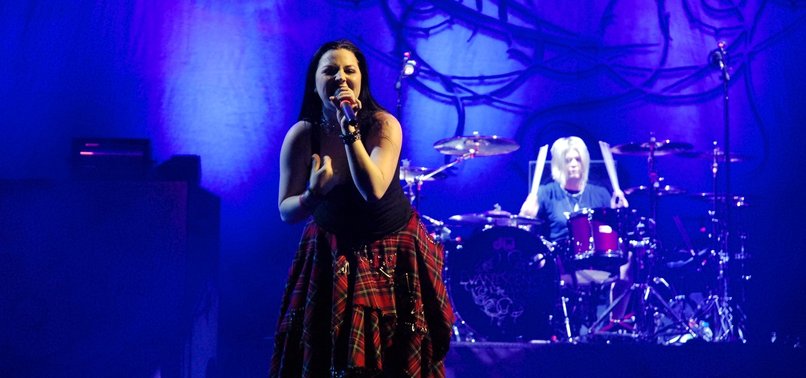 EVANESCENCE ENTHRALLS ISTANBULITES