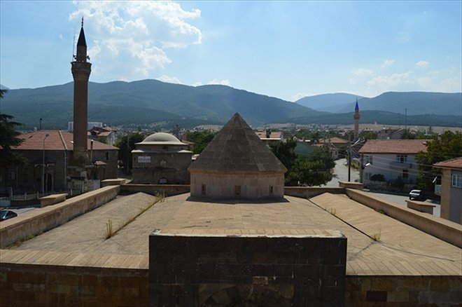 Türk konukseverliğinin simgesi: Kervansaraylar