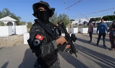 Tunisia says attacker kills four near synagogue