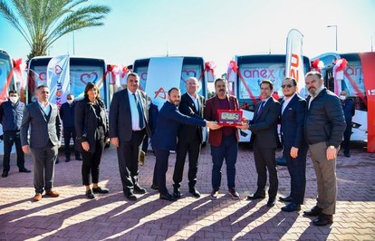 AnadoluIsuzudanAnexToura17yeniNovoLuxotobüsteslimatı