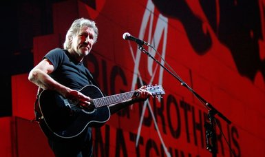 Roger Waters slams Frankfurt after concert cancelled, plans to sue