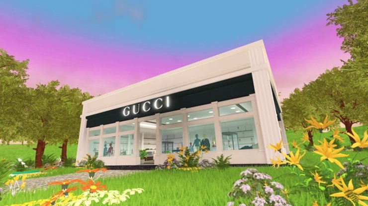 GUCCİ ROBLOX’TA KASABA KURDU