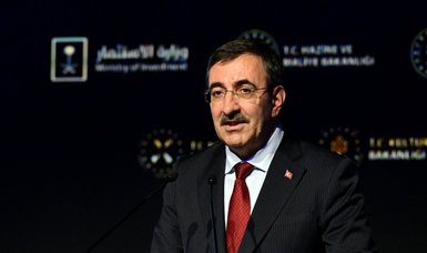 Türkiye aims to raise trade volume with Saudi Arabia to $30B: Vice president
