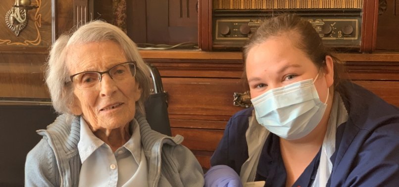 106-YEAR-OLD BIRMINGHAN WOMAN BEATS COVID-19 IN BRITAIN