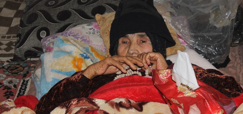80-YEAR-OLD WOMAN WOUNDED BY YPG, CARRIED 6 HOURS BY HER SON TO TURKISH BORDER