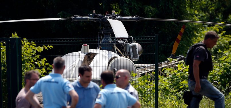 FRENCH CONVICT ESCAPES FROM PRISON USING A HELICOPTER