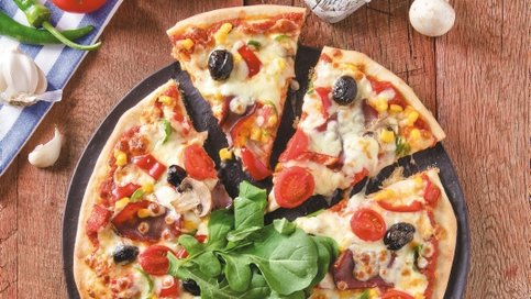 Çocuğunuzla Hazırlayabileceğiniz Pratik ve Eğlenceli Pizza Tarifi