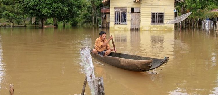 Endonezya’daki sel ve heyelanda 26 kişi hayatını kaybetti