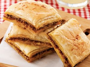 Kıymalı Börek