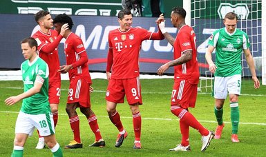 Lewandowski landmark goal helps Bayern to 3-1 win at Werder